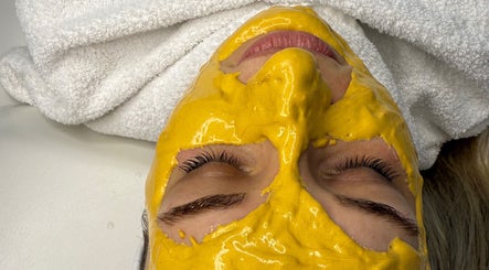 Flawless Clinic image 2
