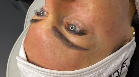 Flawless Clinic image 3