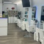 Charlotte Dominican salon - Carolina del Norte, EE. UU., 7005 Wilkinson Boulevard, Suite A, Belmont, North Carolina