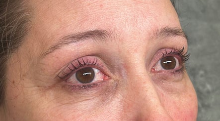 Close-up of enhanced eyelashes at KL Cosmetics, Pontypool, Wales, GB showcasing natural beauty.