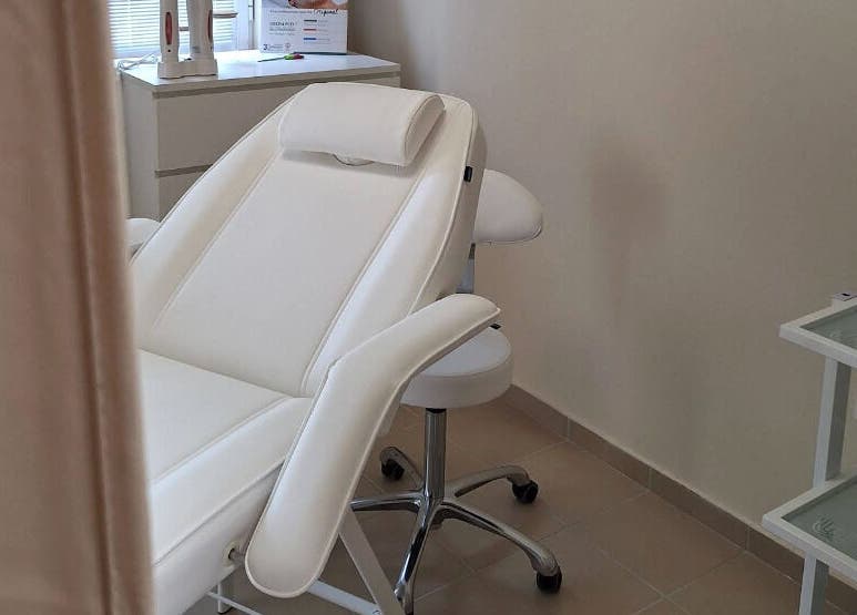 Εργονομική καρέκλα στο Ινστιτούτο Αισθητικής Ελένη Βακάλη, Καλαμάτα, GR.