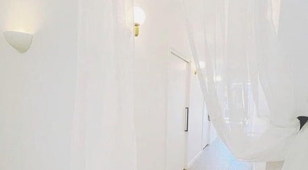 รูปภาพ The Beauty Room by Clara 3