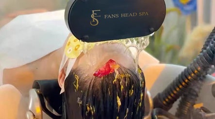 Relaxing head spa treatment at Fans Head Spa Mississauga, located in Mississauga, Ontario, CA.