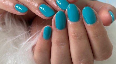 B Nails image 3