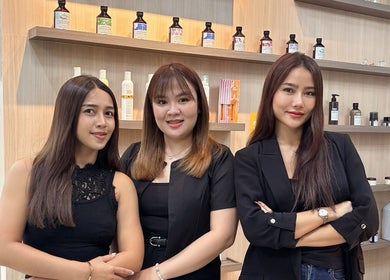 Friendly staff at Noble Hair Salon Bangkok, Krung Thep Maha Nakhon, ready to serve clients with excellence.