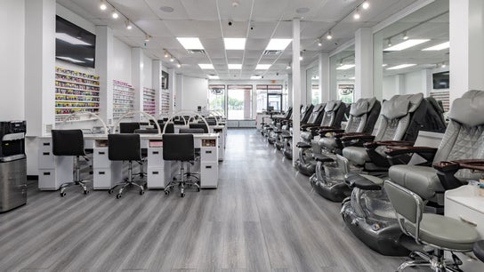 Lash & Nail Spa Hialeah