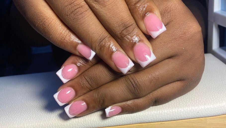 Nail-Tacular image 1