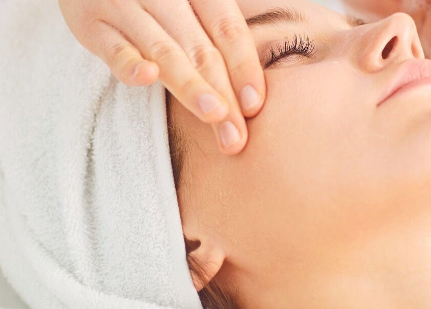 Facial treatment at Happy skin Happy soul Skincare Spa in West Palm Beach, Florida, US. Experience ultimate relaxation.