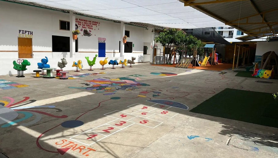 Gimnasio Loris Malaguzzi image 1