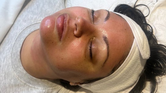 Refresh Skin Therapy