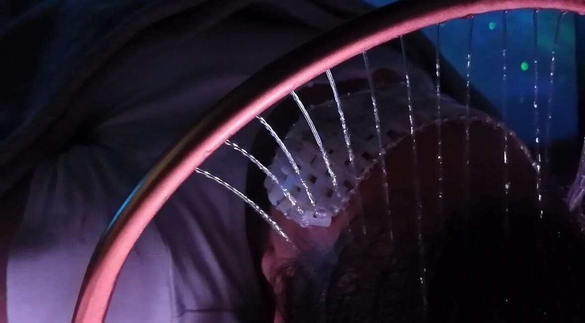 Calming water therapy at Mind & Mane Head Spa, Watford, England, GB, promoting relaxation and wellness.