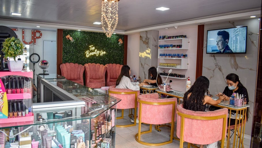Top Make up Studio kép 1
