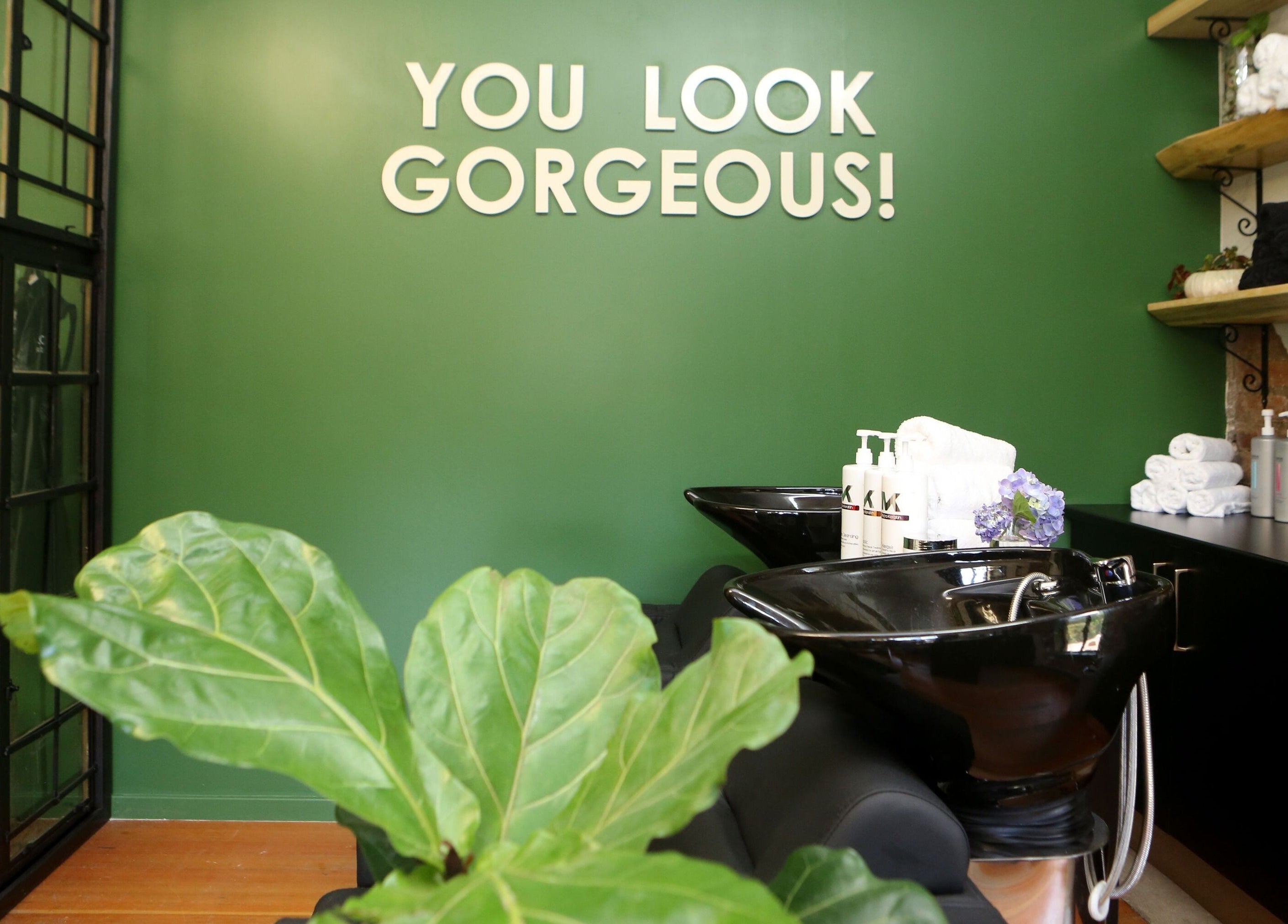 Chic Hair By Caryn Timms salon interior in Pietermaritzburg, Kwazulu-natal, ZA with stylish decor.