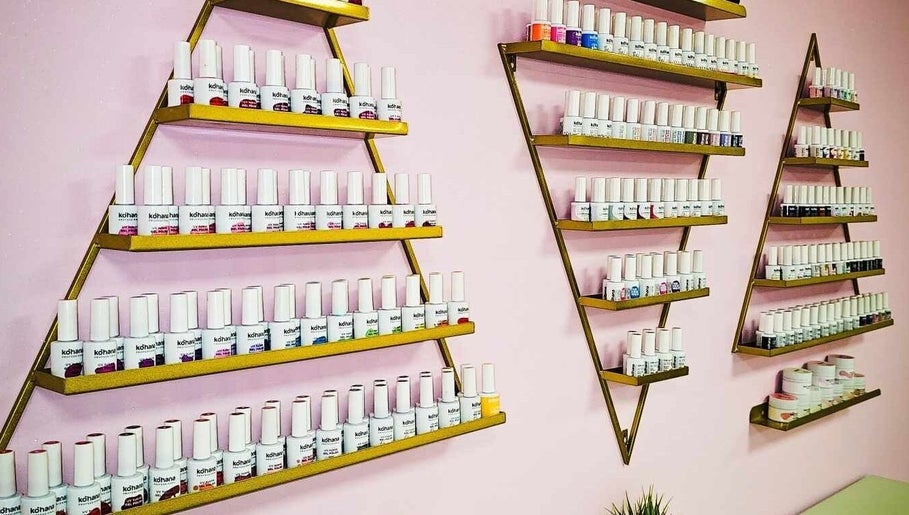 Nail Studio by Roksana Sliwa imagine 1