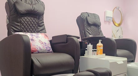 Nail Studio by Roksana Sliwa imagine 2