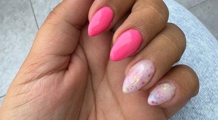 Nails By Lou slika 3