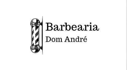 Logotipo da Barbearia Dom André, São Paulo, São Paulo, BR em fundo branco com haste tradicional.