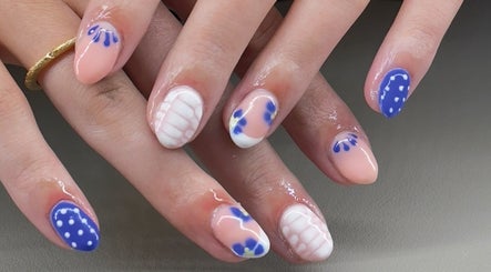 Elegant floral nail art at Aura Beauty Space, Madora Bay, Western Australia, AU.