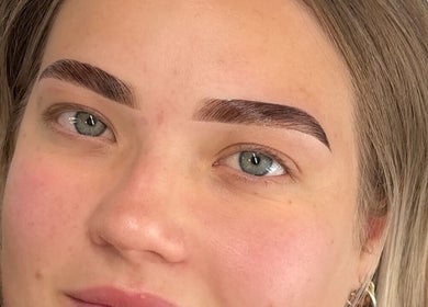 Expertly shaped eyebrows at Aura Beauty Space, Madora Bay, Western Australia, AU.