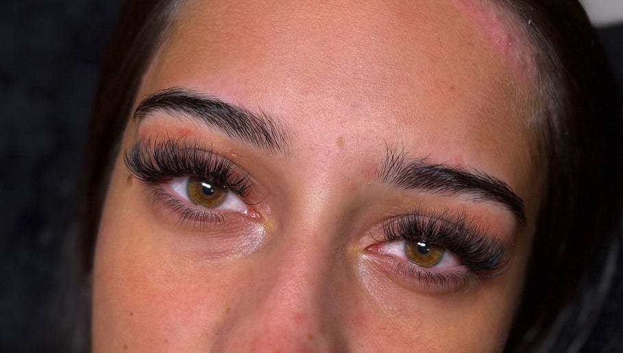 Kenze's Lashes image 1