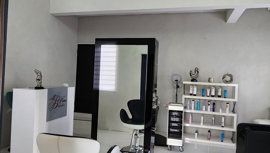 B Fierce Salon Barbados – kuva 1