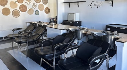 Honeycomb Salon and Wellness Boutique imagem 2