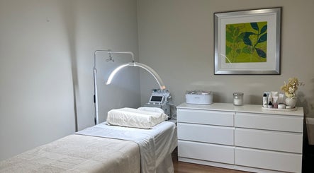 Golden Glow Skin Clinic