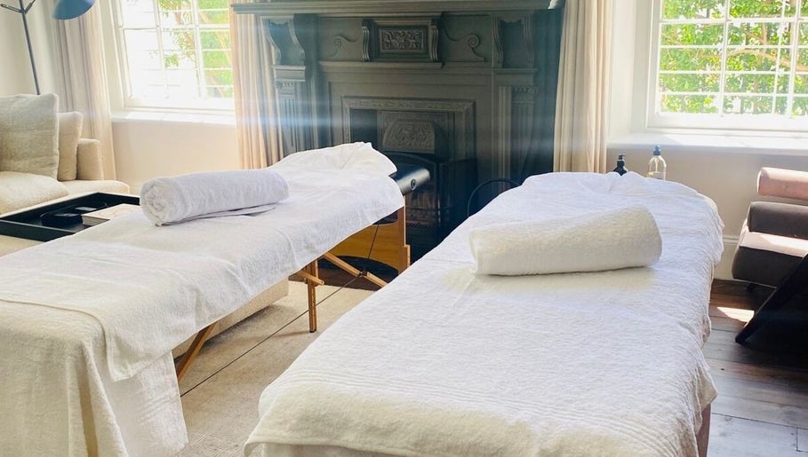 Peaceful Haven Mobile Spa image 1