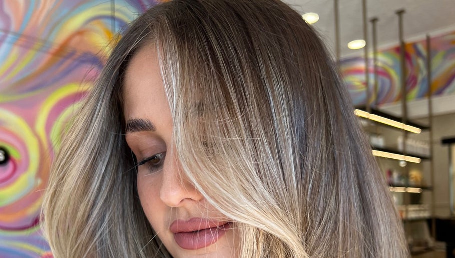 Ebony Bate Hair obrázek 1