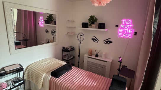 Lashed By Xio
