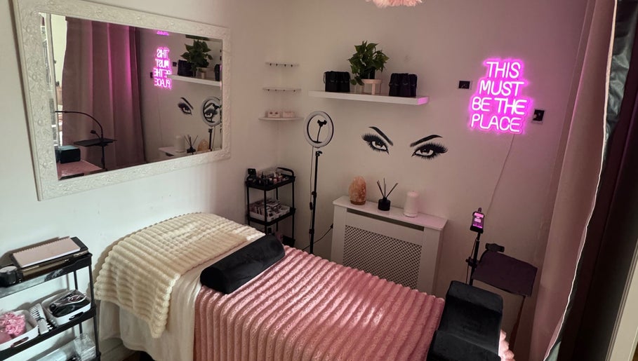 Lashed By Xio – obraz 1