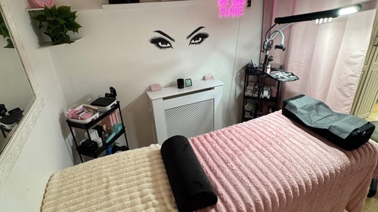 Lashed By Xio