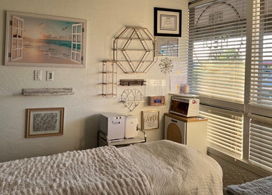 Cozy treatment room at Bare Lacquer Scottsdale located in Scottsdale, Arizona, US with soothing beach decor.