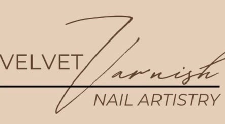 hình ảnh 3 của Velvet Varnish Nail Artistry