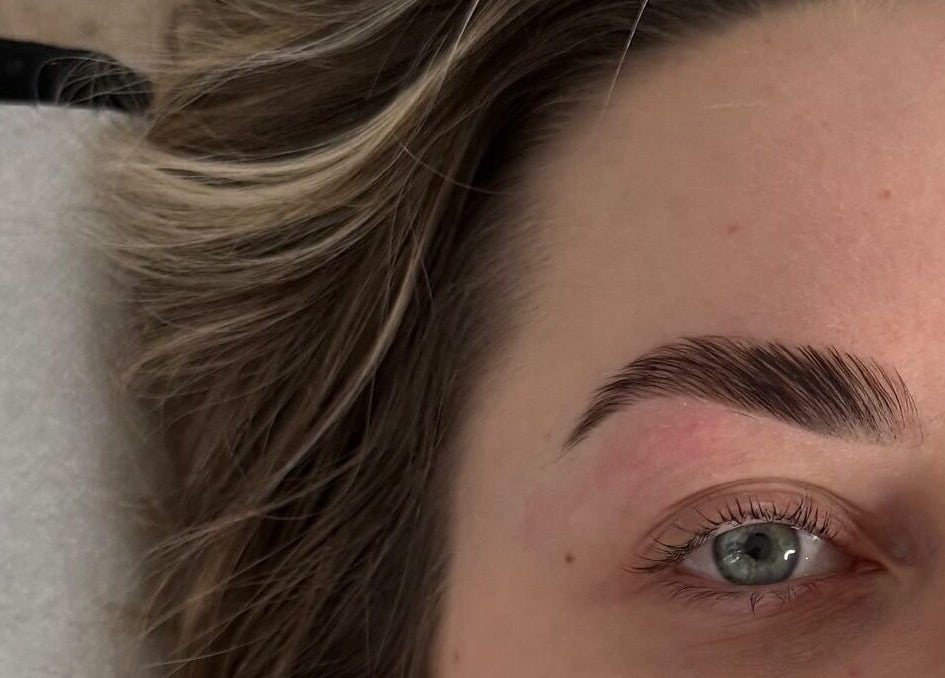 Perfectly styled eyebrow at KEFI BEAUTY, Par, England, GB. Beauty enhancement service.