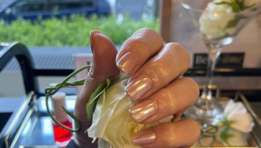 Olive Tree aesthetics & nails, bilde 1