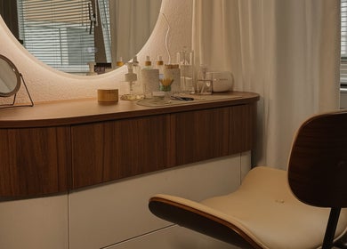 Chic vanity setup at With love, Christie in Düsseldorf, Nordrhein-westfalen, DE.