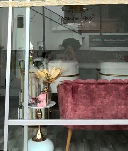 Alexandra López Nail Studio image 2