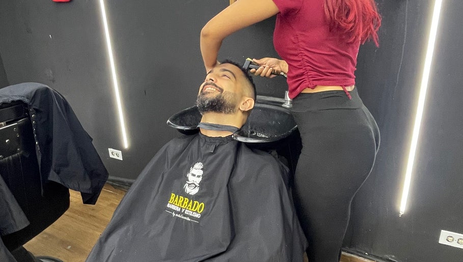 BARBADO BARBERÍA – obraz 1