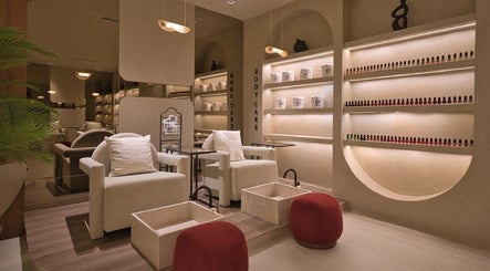 Haya Aljamal Salon