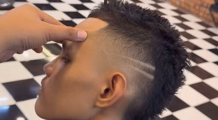 Azrulthebarber image 3