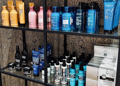 Prémium hajápoló termékek a Welkin Barber Shopban, Budapest, Magyar, HU.