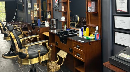 Baldies Barber, bilde 2