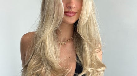 Stylish blonde hair makeover at STUDIO QUE in Innaloo, Western Australia, AU.