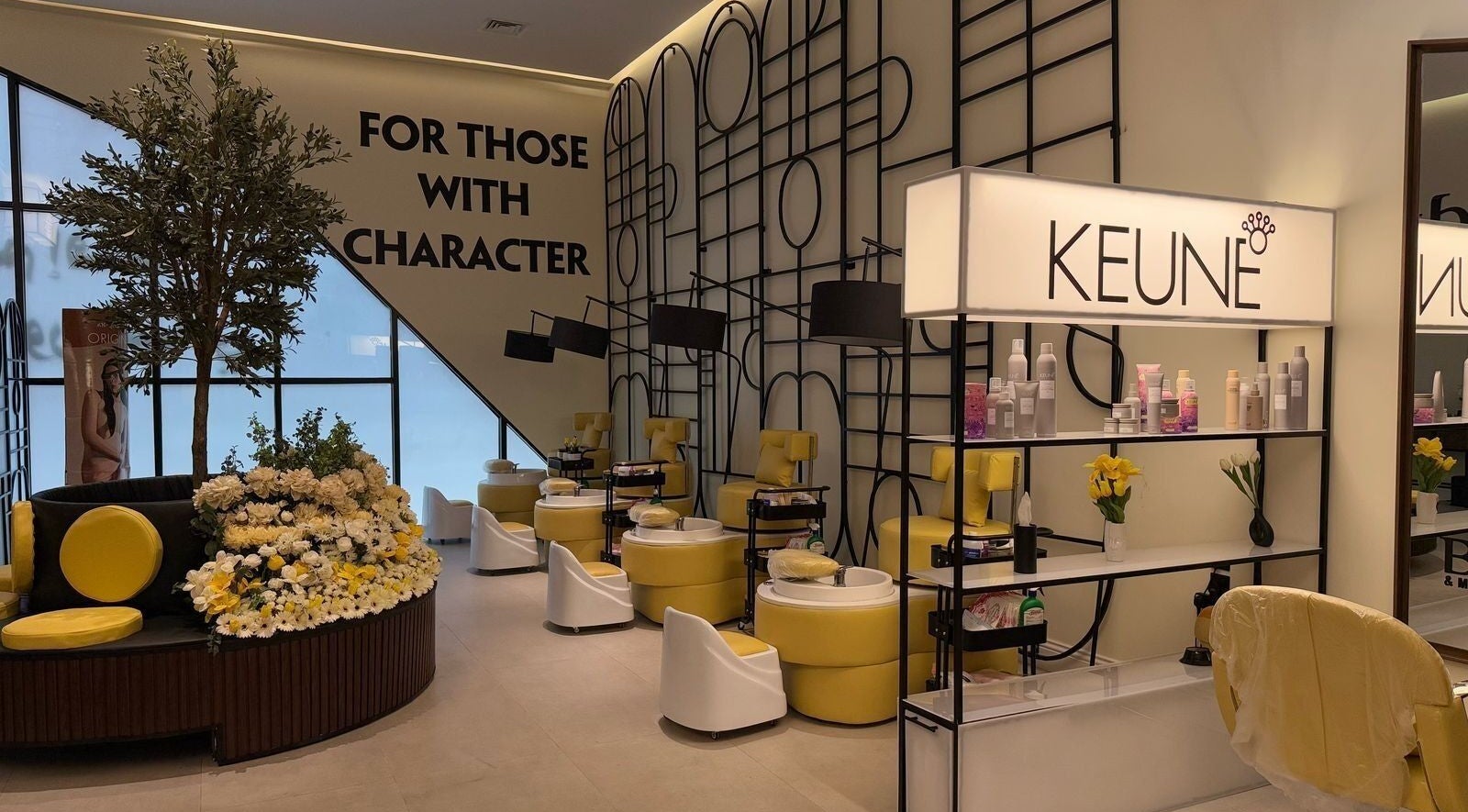 Experience luxury at Body and Mood Spa I مركز بودي آند مود سبا in Al Hofuf, Eastern Province, SA. Yellow-themed decor.