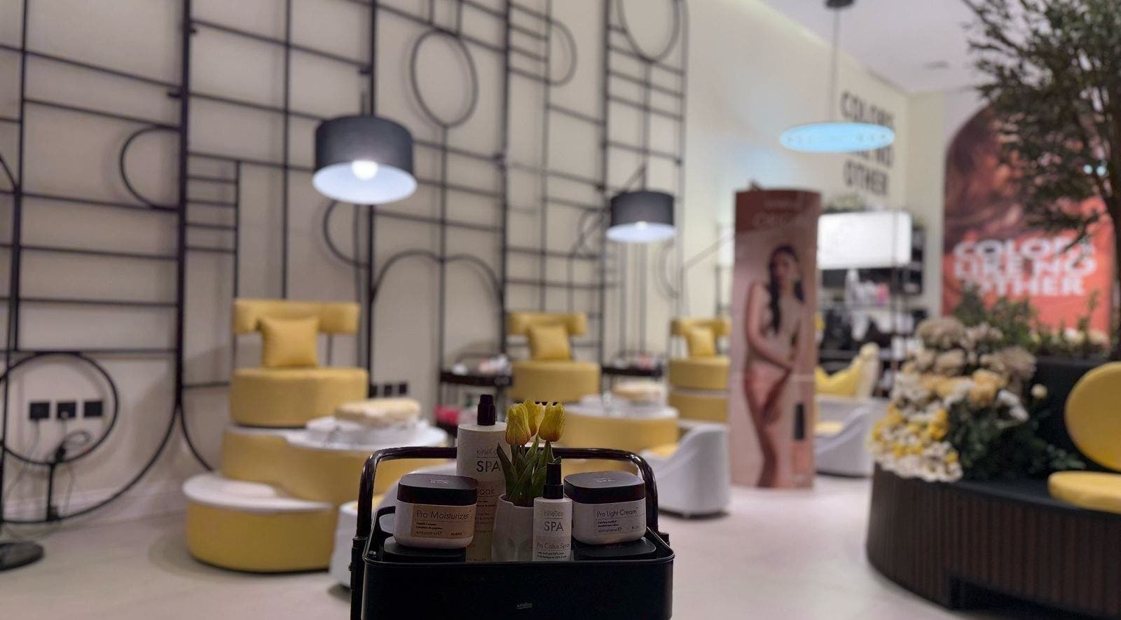 Relaxing spa lounge at Body and Mood Spa I مركز بودي آند مود سبا, Al Hofuf, Eastern Province, SA.