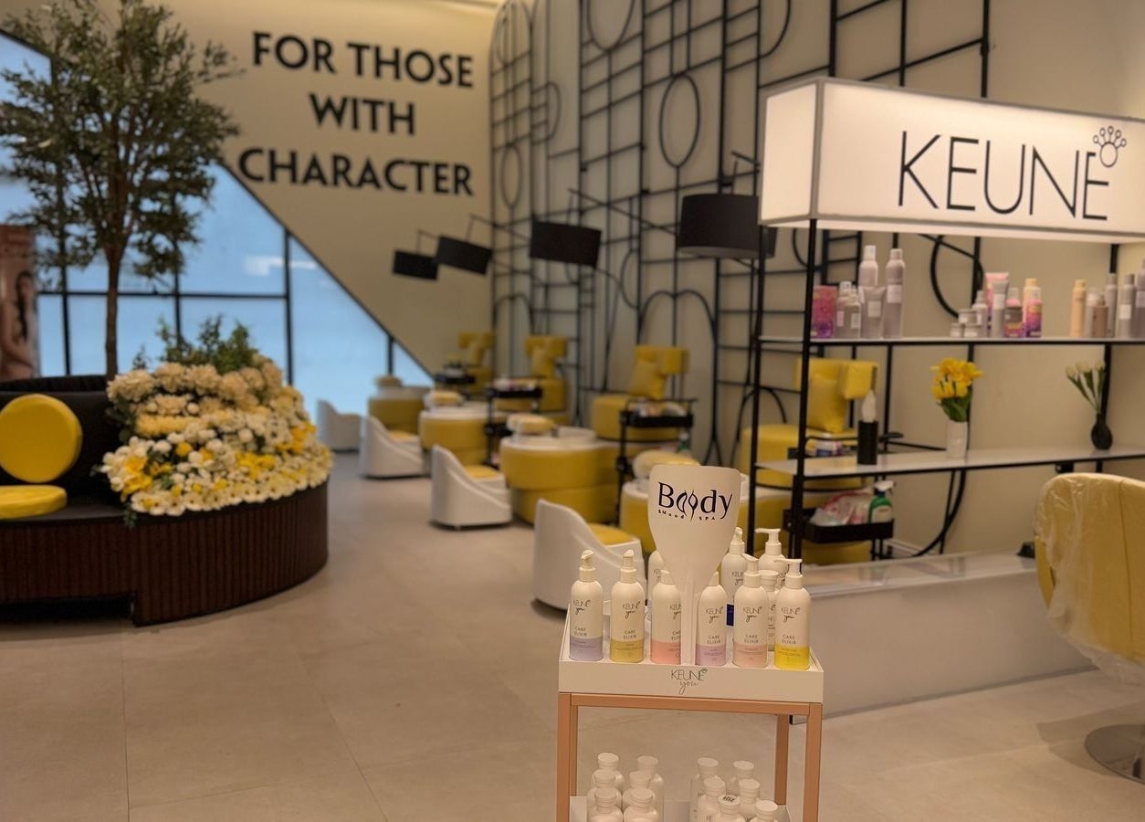 Elegant seating and product display at Body and Mood Spa I مركز بودي آند مود سبا, Al Hofuf, Eastern Province, SA.