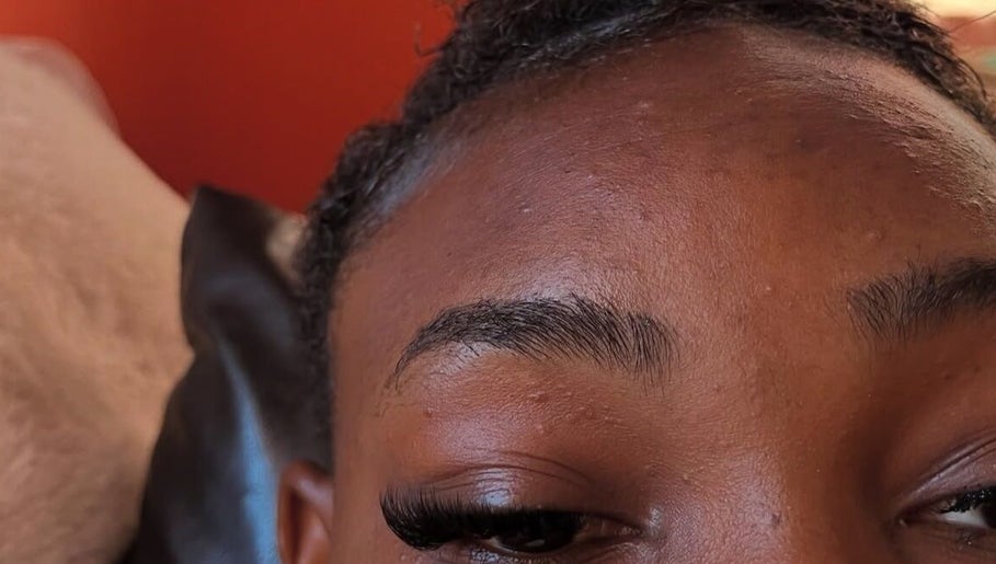 Allure lashes image 1