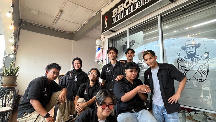broson barbershop image 1