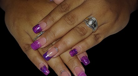 Tips 'n Toes Nails image 2